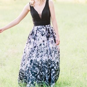 Gorgeous Xscape Dress